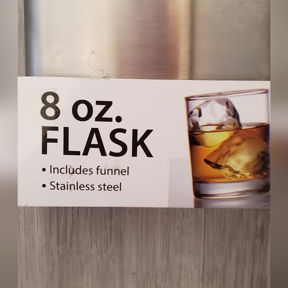 💚5/$25 Bar3 Stainless Steel Flask with Funnel 8oz New In Package - Picture 2 of 4